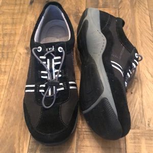 Dansko suede Athletic shoes size 40/10